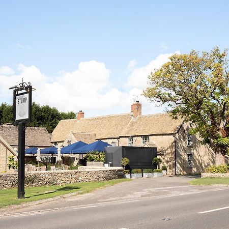 The Stump Hotel Cirencester Buitenkant foto